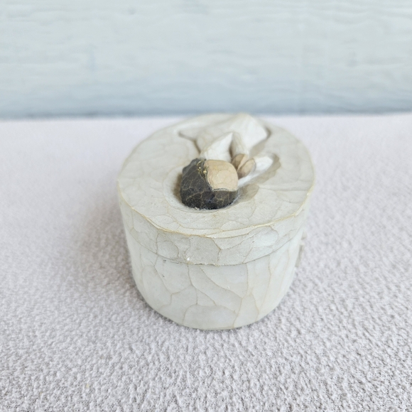 Willow Tree Angel Of Prayer Gift Trinket Box 2003 Susan Lordi Demdaco 4" - Picture 5 of 9